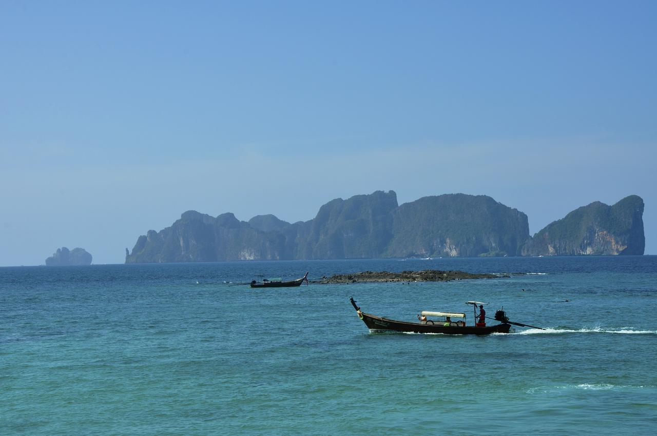 Twin Palms Hostel Phi Phi Exterior photo